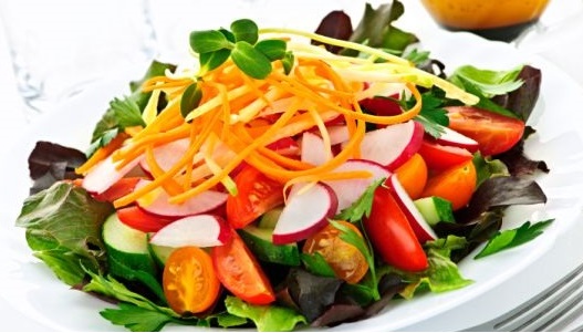 Ensalada de vegetales frescos